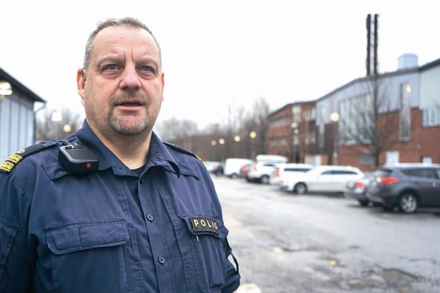 Polisen sker tips efter dubbelmorden