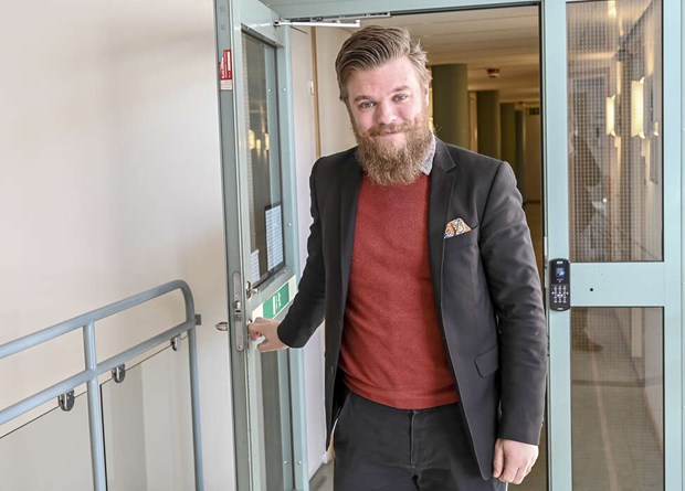 Han byggde Vallentuna kommuns varum�rke � nu g�r han vidare till Telia