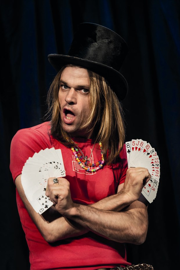 Näst sista uppträdandet efter två år på turné Näst sista uppträdandet efter två år på turné