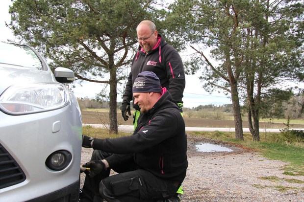 Från festfix till däckbyte Från festfix till däckbyte