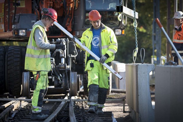 Roslagsbanan stängs av juni till december Roslagsbanan stängs av juni till december