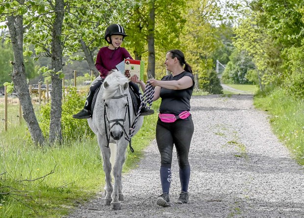 Hsten hjlper till att f fart p snacket