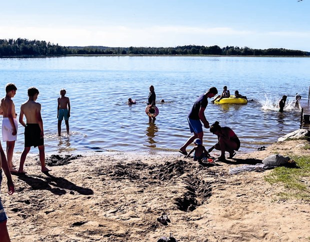 Kommunen: Det g�r bra att bada i Vallentunasj�n