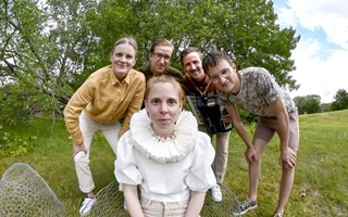 Ful ankunge spelas i grngrset i coronatider