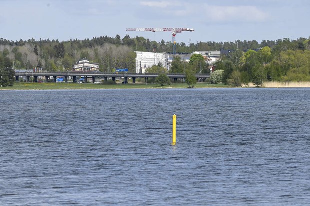 40-�rig skattkista g�md p� Vallentunasj�ns botten