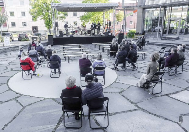 En hel dag med blues i Vallentuna centrum En hel dag med blues i Vallentuna centrum