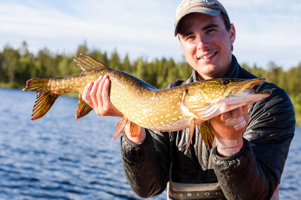 Jakten på gammelgäddan - med John Kärki Jakten på gammelgäddan - med John Kärki