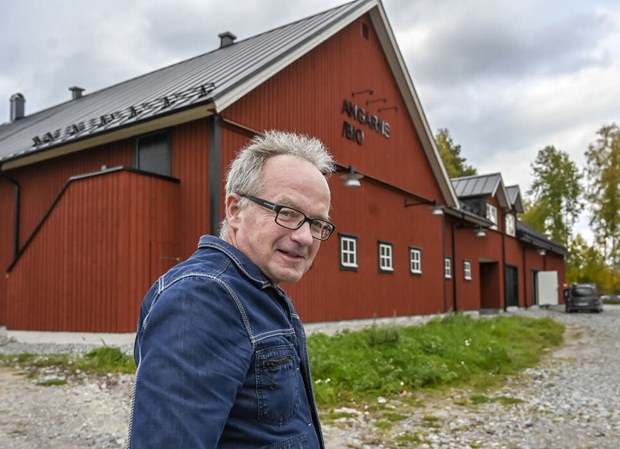 Claes fixar konferens och biograf i Angarn Claes fixar konferens och biograf i Angarn