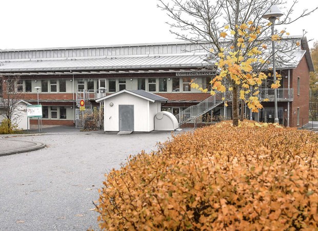 Covid -19 orsak till hög frånvaro och skolpliktsbevakning Covid -19 orsak till hög frånvaro och skolpliktsbevakning