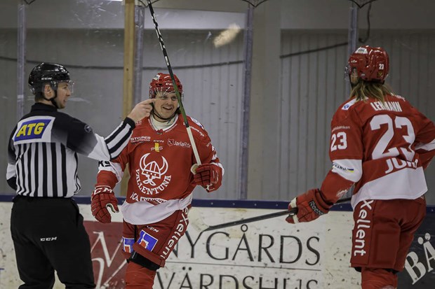 Hoppet om play off lever f�r Vallentuna