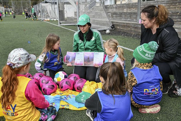 Disneytema ska locka fotbollsspelare 