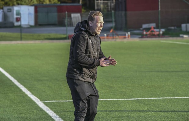 Vallentuna DFF p vg upptLaget har tagit tta pong efter trnarskifte