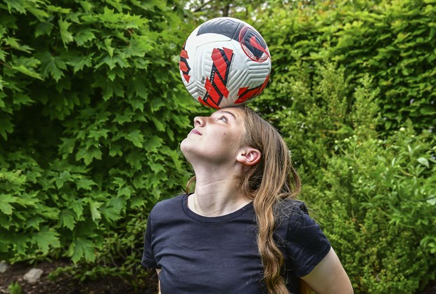 Maja provar plugg och sport i annat land