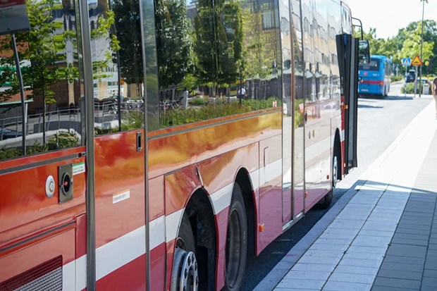 F�rarna till�ts inte ta ansvar f�r bussarna i Vallentuna 