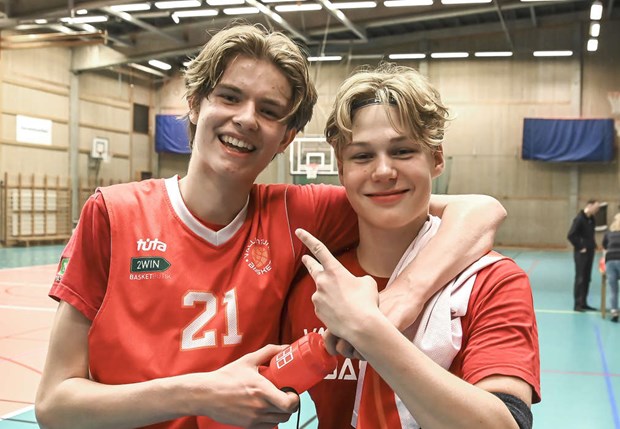 Basketkillar har vunnit 16 raka seriematcher