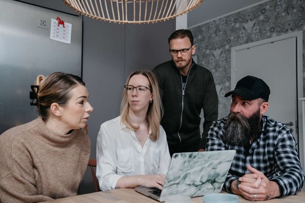 Den lantliga idyllen i Krsta blev en mardrm