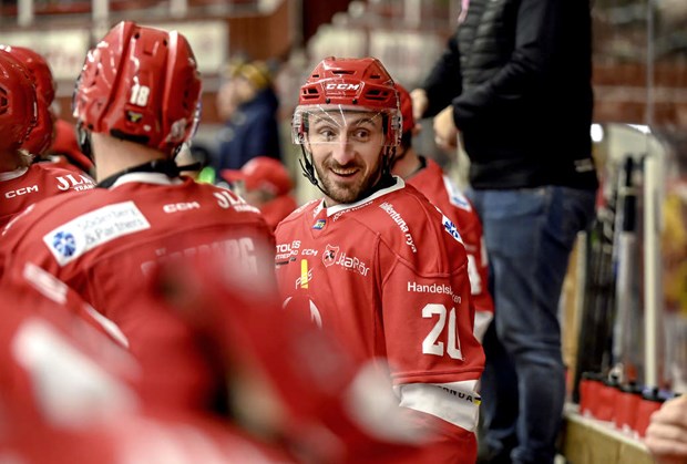 Vallentuna Hockey kvar i toppstriden