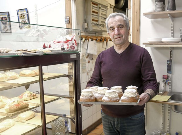 Hr laddas det fr fettisdagen