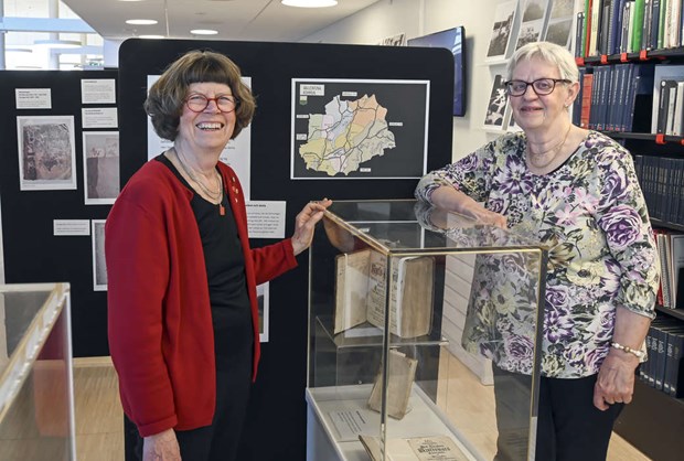 Nu visas Wada socken- och skolbibliotek med 300 r gamla bcker