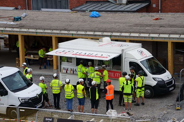 Food truck-fest: Burgare piggade upp byggarbetare