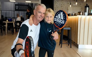 Padel och gemenskap i Stängselboda