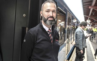 Framtiden är här - premiären för Roslagsbanans nya tåg