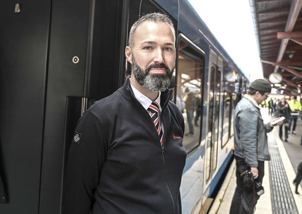 Framtiden r hr - premiren fr Roslagsbanans nya tg