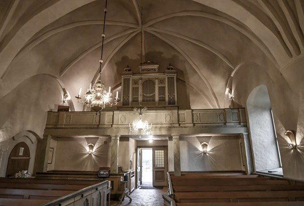 Skyddsstopp för Kårsta kyrka Skyddsstopp för Kårsta kyrka