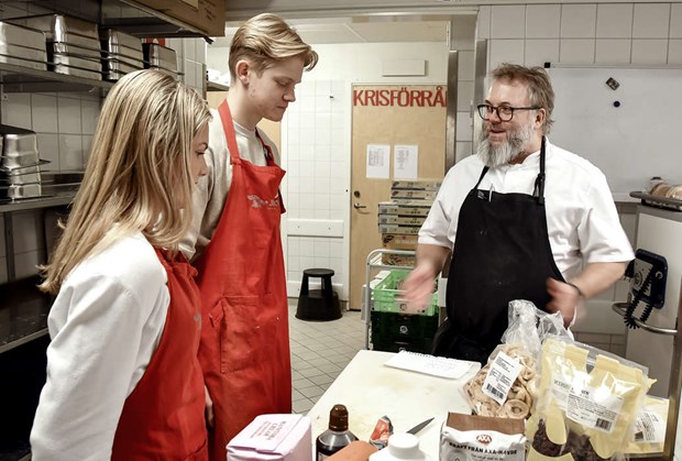 Lovisedalsskolans elever ordnar kket