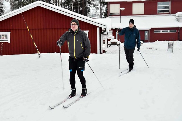Skidentusiaster dras till �sseby idrottsplats 