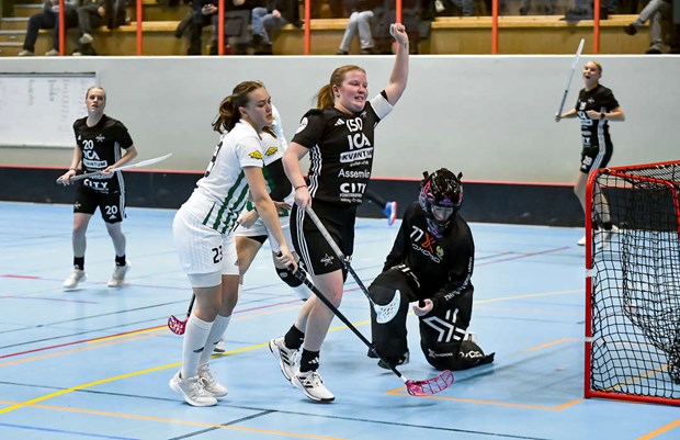 Vallentuna IBK är hetast i serien Vallentuna IBK är hetast i serien