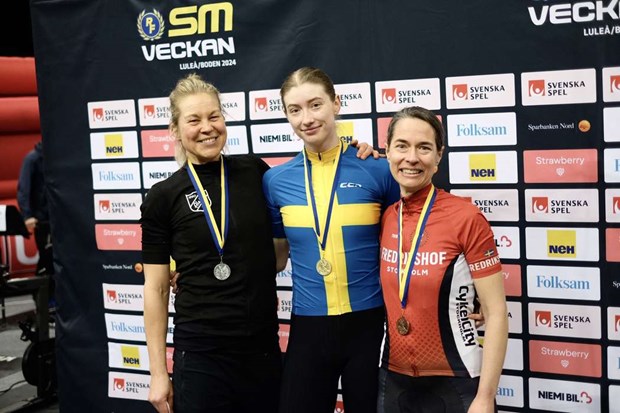 Mika överlägsen i SM i e-cykling Mika överlägsen i SM i e-cykling