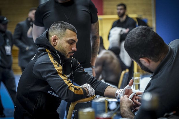 Jonny Touma redo f�r returmatch