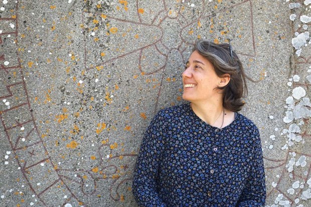 Vallentunabon Sofia har utvecklat en runstensapp Vallentunabon Sofia har utvecklat en runstensapp