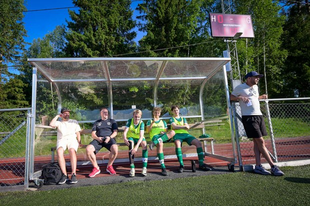 Brottby reste sig efter walk over Brottby reste sig efter walk over