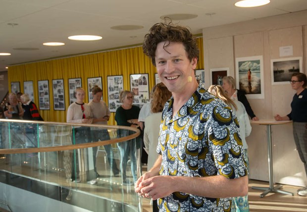 Han är bipolär – berättar om det för att hjälpa andra Han är bipolär – berättar om det för att hjälpa andra