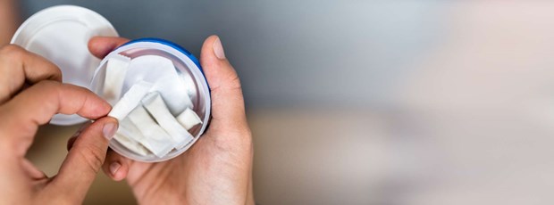 F�rre unga r�ker � men vitt snus och narkotika �kar bland tjejer