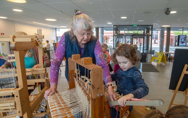 V�vstugef�reningen bj�d in till prova-p�-v�vning