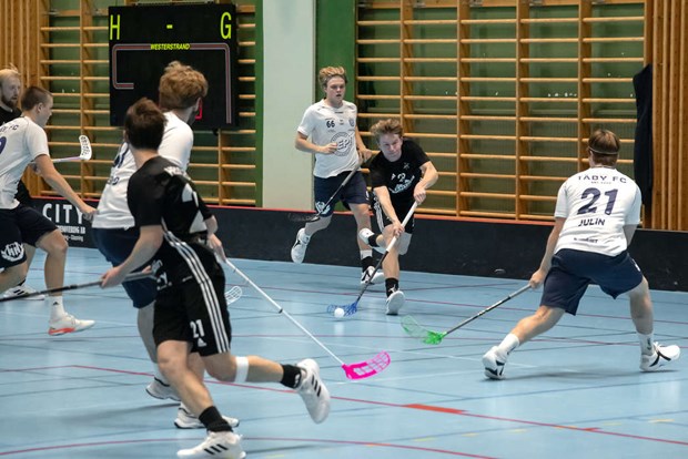 F�ryngrat Vallentuna IBK f�ll i derby