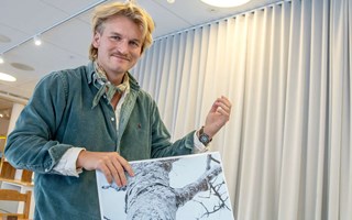 Antikvarien Marcus Obrelius ställer ut