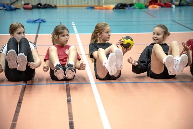 75 barn valde handbollsläger framför höstlovsvila 75 barn valde handbollsläger framför höstlovsvila