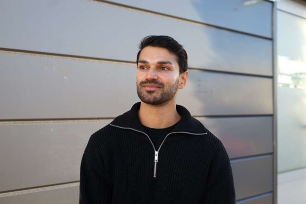 Mikael, 29, bakom fejkade produkter