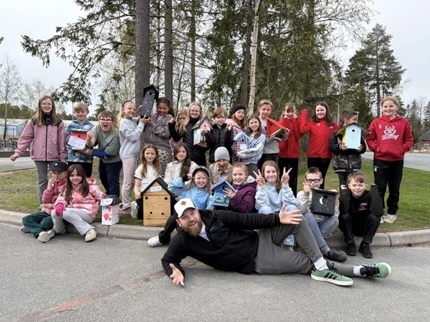 Från slöjdsalen till Nyhetsmorgon Från slöjdsalen till Nyhetsmorgon