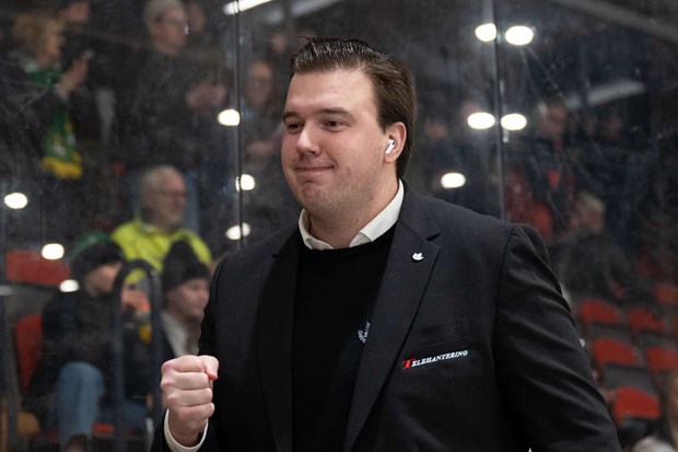 Vallentuna v�rvar hockeyn�rd fr�n norr