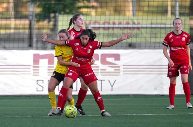 Vallentuna f�ll tungt i Kyrkbyn