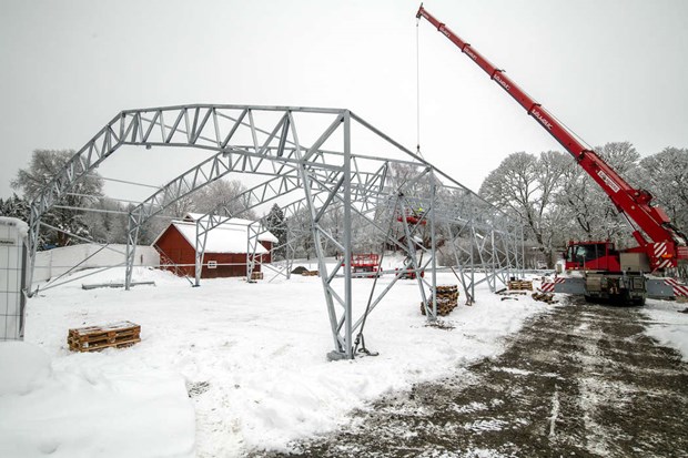 Ridhus får klartecken Ridhus får klartecken