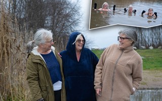 Trion som badar oavsett väder