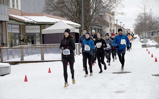 Flera elitl�pare kan st� p� startlinjen i Ny�rsloppet
