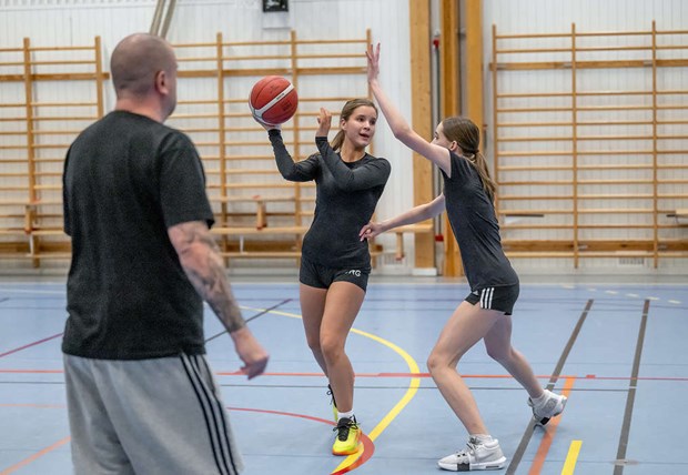 Fr�n splittrade kullar till stabilt U16-lag