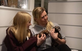 Marina och Ella i Ormsta har fått dille på iller